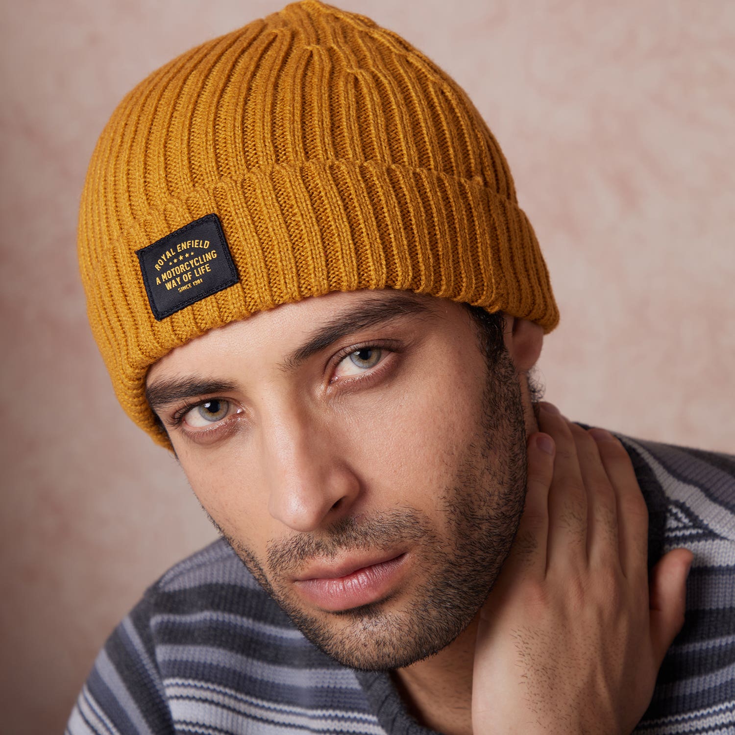 ROYAL ENFIELD CORE SHORT BEANIE - MUSTARD